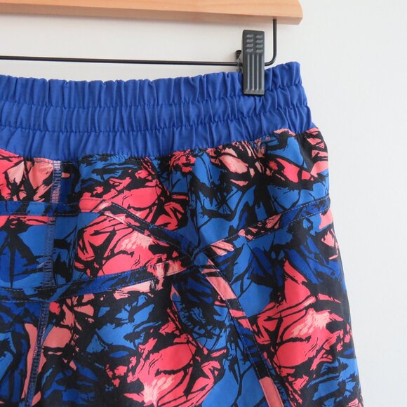 LULULEMON Tracker Short IV (4-way Stretch) Paint Storm Harbor Blue Multi / Black - Picture 9 of 13